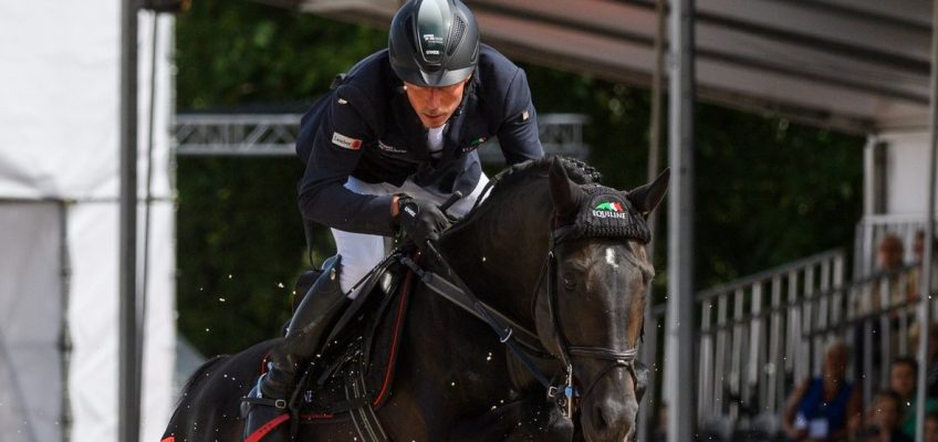 Hans-Dieter Dreher und Embassy Dritte im Hauptspringen in Dinard!