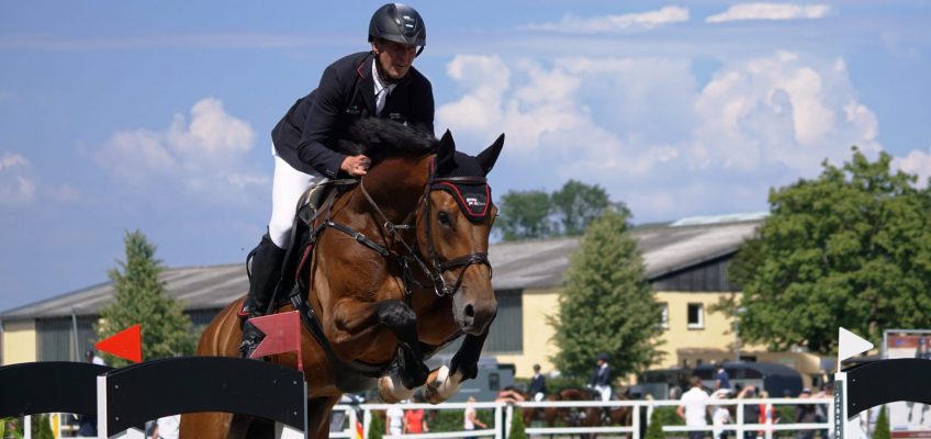 Andre Thieme Sieger im Großen Preis der Hippologica
