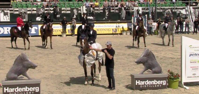 Julia Plate gewinnt Zeitspringen in Nörten-Hardenberg