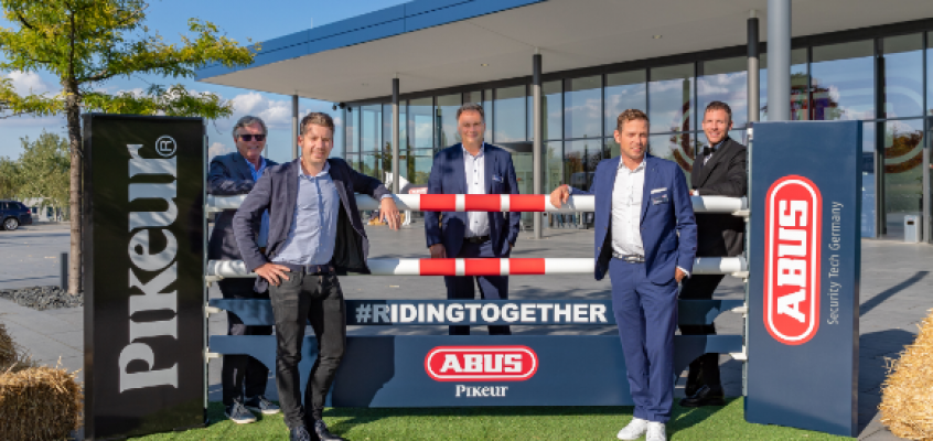 Neue Helme – ABUS  und  Pikeur  kooperieren  im Reitsport