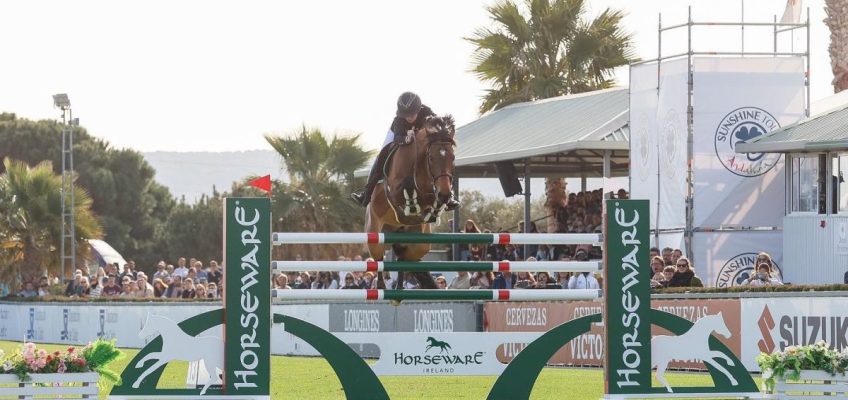 Sanne Thijssen fliegt im Grand Prix von Vejer allen davon