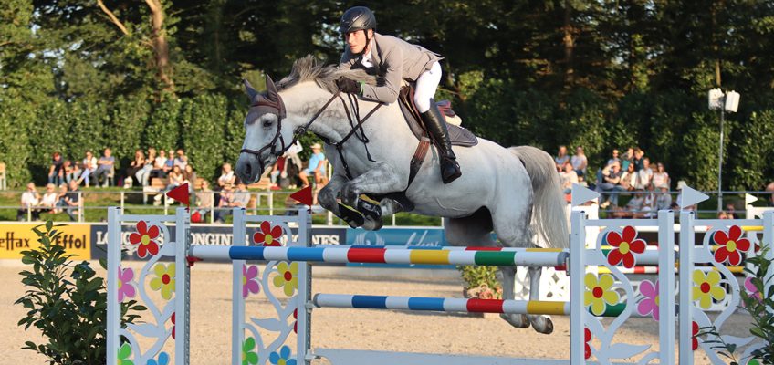 Freilandsaison eröffnet: Zwei CSI** bei Riesenbeck International