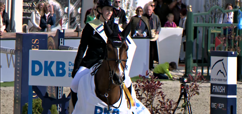 Grandioses Comeback nach Babypause: Janne Friederike Meyer-Zimmermann gewinnt Großen Preis in Hagen!