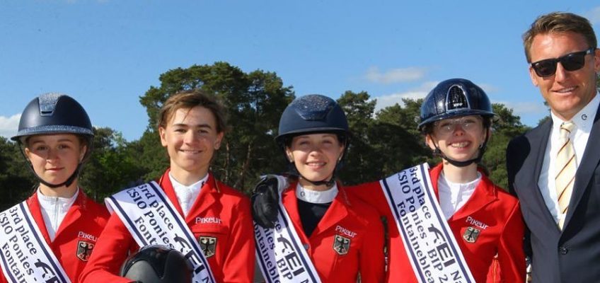 Pony-Reiter und Children schaffen Bronze in Nationenpreisen von Fontainebleau