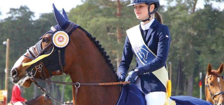 Johanna Beckmann gewinnt Bemer Young Riders Tour-Etappe in Fontainebleau