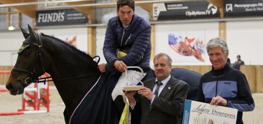 Hans-Thorben Rüder gewinnt Grand Prix of Riesenbeck vor Andreas Schou