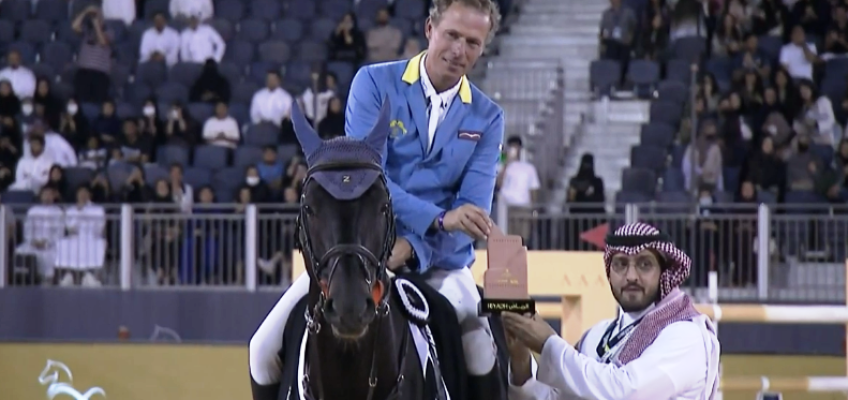 Christian Ahlmann und Solid Gold Z schnappen sich Trophy der Saudi Arabian Equestrian Federation
