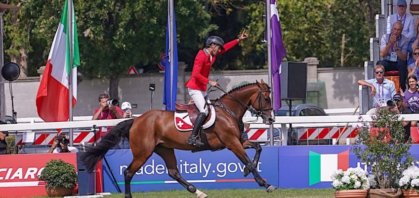 Abstimmung über FEI Awards 2023 eröffnet – Steve Guerdat und sein Groom nominiert!