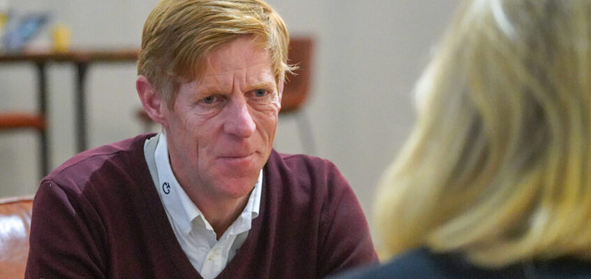 Knieverletzung: Marcus Ehning muss pausieren