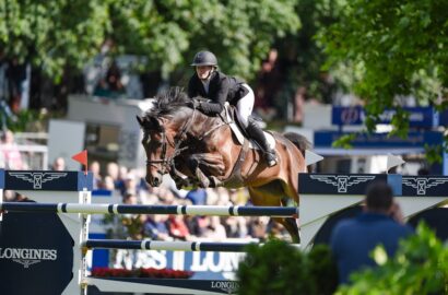 Clara Blau macht Druck – und genießt!