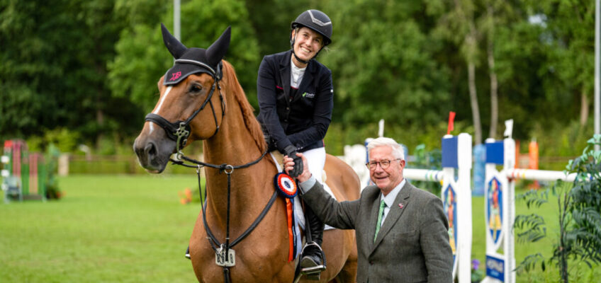 Nach Sturz zurück im Parcours: Janne Meyer wird Dritte in Valkenswaard