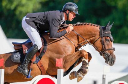 Al Shira’aa Bundeschampionate: Doppel-Sieg für David Will zum Auftakt bei den siebenjährigen Springpferden