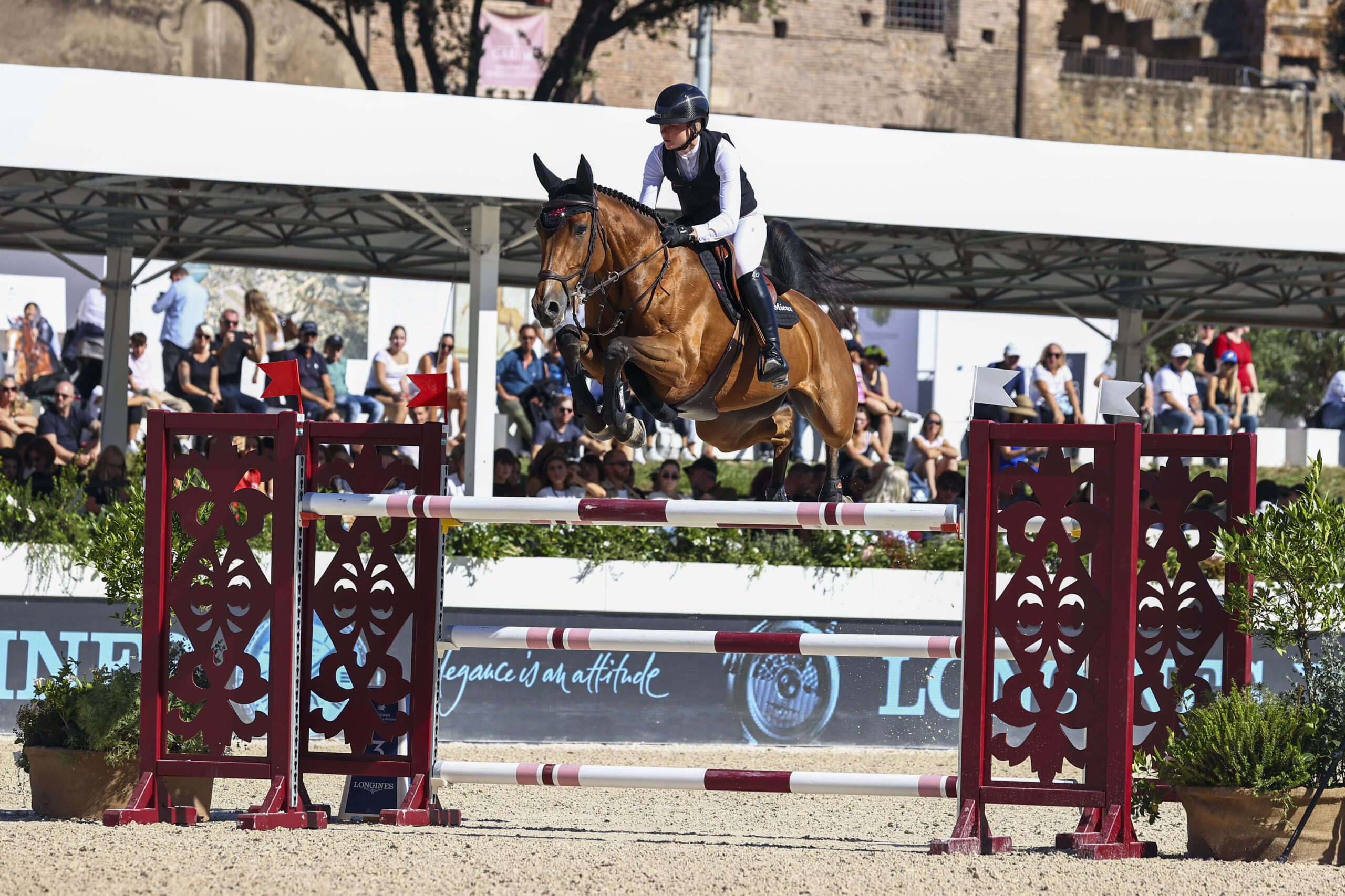 Sophie Hinners fliegt Konkurrenz in Rom davon