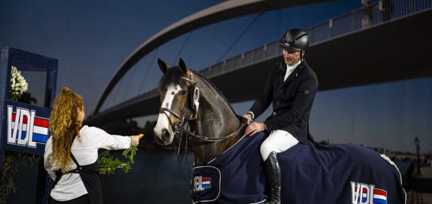 Niederländisches Trio vorne im VDL Groep Preis in Maastricht, Christian Ahlmann wird die letzte Stange zum Verhängnis