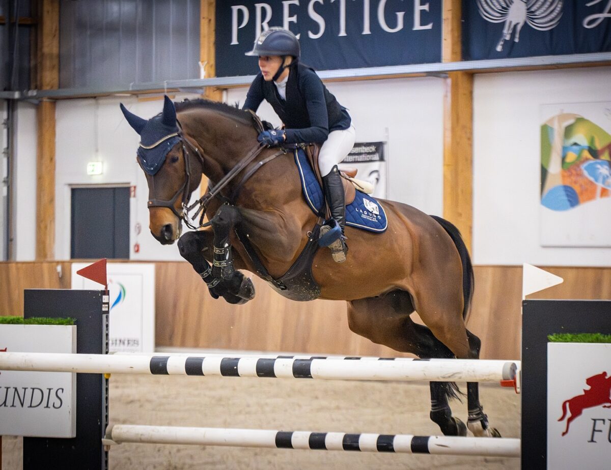 Laura Klaphake gewinnt Grand Prix of Riesenbeck vor den Krankheits-Vertretern von Marcus Ehning