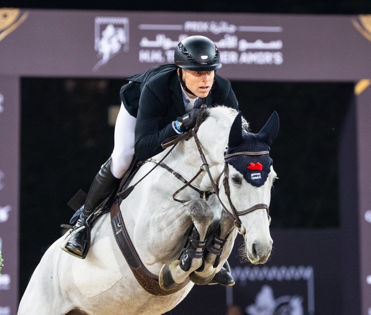 Max Kühner 11 Hundertstel vor Janne Meyer-Zimmermann im Stechen des CSI5* in Doha