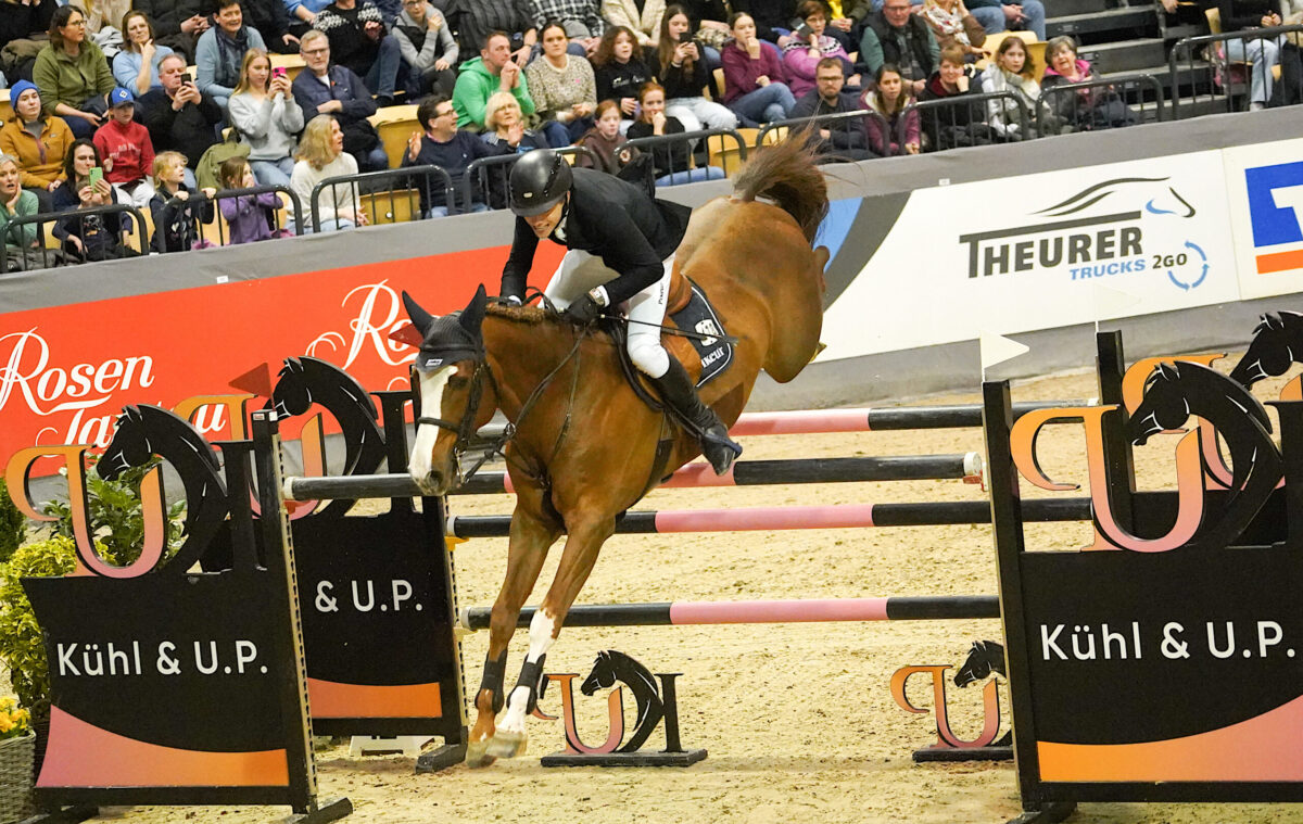 Hannes Ahlmann und Tomma Thiesen fordern Koen Vereecke bei den VR Classics alles ab