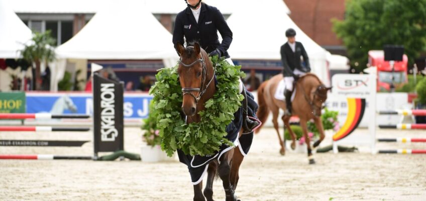 Holsteiner Landeschampionate: United Way-Sohn Un Coeur und Twingo springen zum Titel
