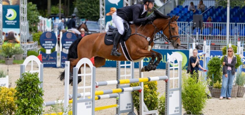 Fehmaraner Reiter dominieren den Sport beim Springflut Festival in Hörup