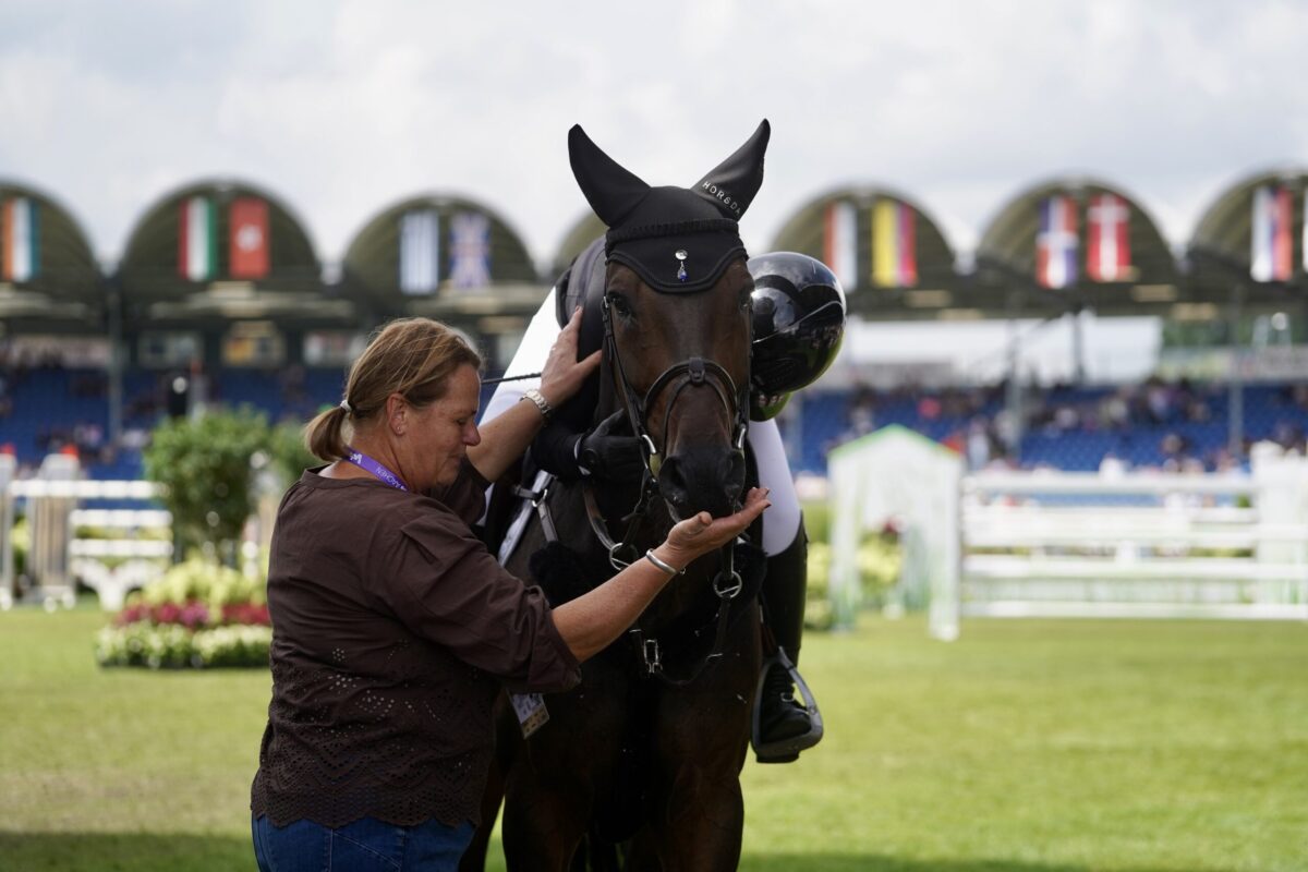 Britt Roth gewinnt erste Runde der U25 Trophy in Aachen vor Leila Bingold und Hannes Ahlmann