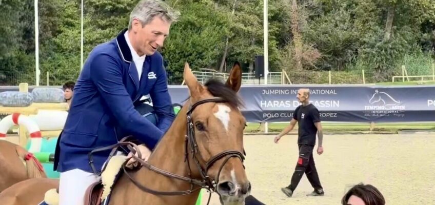 Victor Bettendorf überholt Daniel Deusser im CSI3* Hauptspringen in St. Tropez